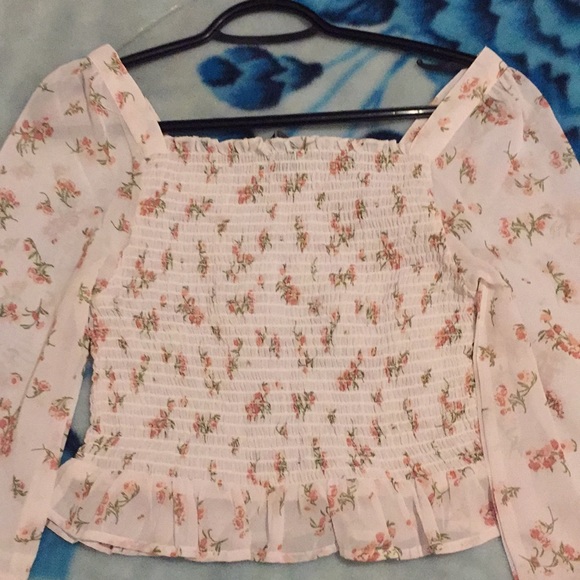 Top - Picture 2 of 2